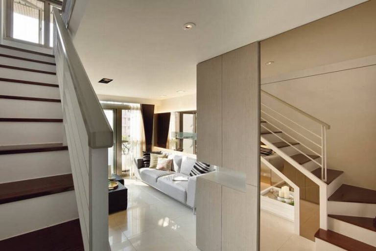 glass stair railings