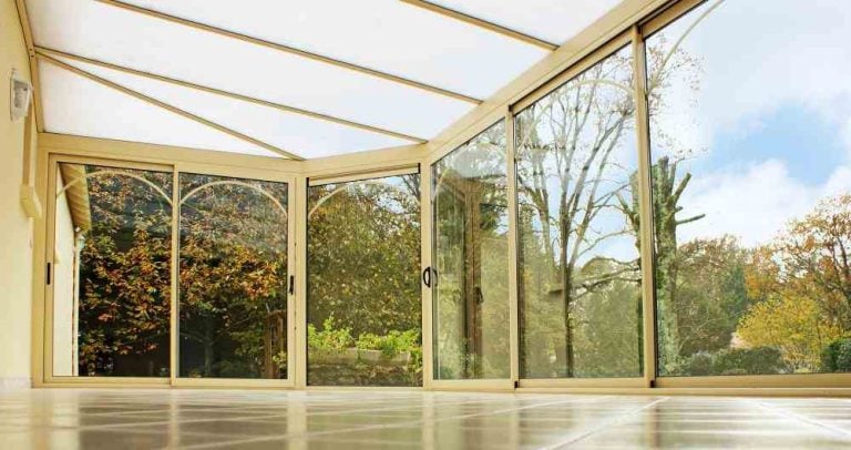 Polycarbonate glass